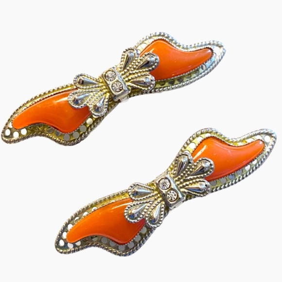 Silver Tone Vintage Style Bow Barrette Pair - Picture 2 of 5